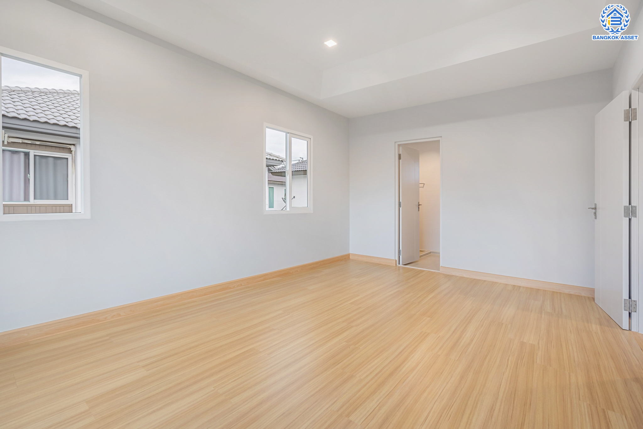 บ้านเดี่ยวมือสองนนทบุรี ม.ชัยพฤกษ์ ปิ่นเกล้า-กาญจนาฯ หลังใหญ่ จากแบรนด์คุณภาพ LH เนื้อที่ 54 ตร.ว. ฟังก์ชัน 3 ห้องนอน 3 ห้องน้ำ จอดรถได้ 2 คัน บนทำเลศักยภาพ ใกล้เซ็นทรัลเวสต์เกต ทางด่วน "กาญจนาภิเษก" รถไฟฟ้าสายสีม่วง "สถานีตลาดบางใหญ่"